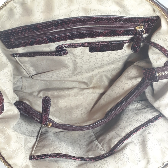 Michael Kors Purse & Wallet Satchel Bag Zip Wallet - Picture 7 of 8